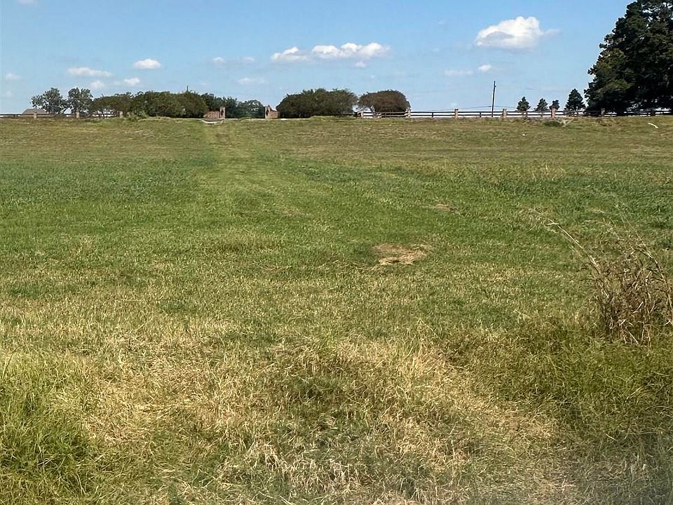 2nd image of B 5 A Island Rd