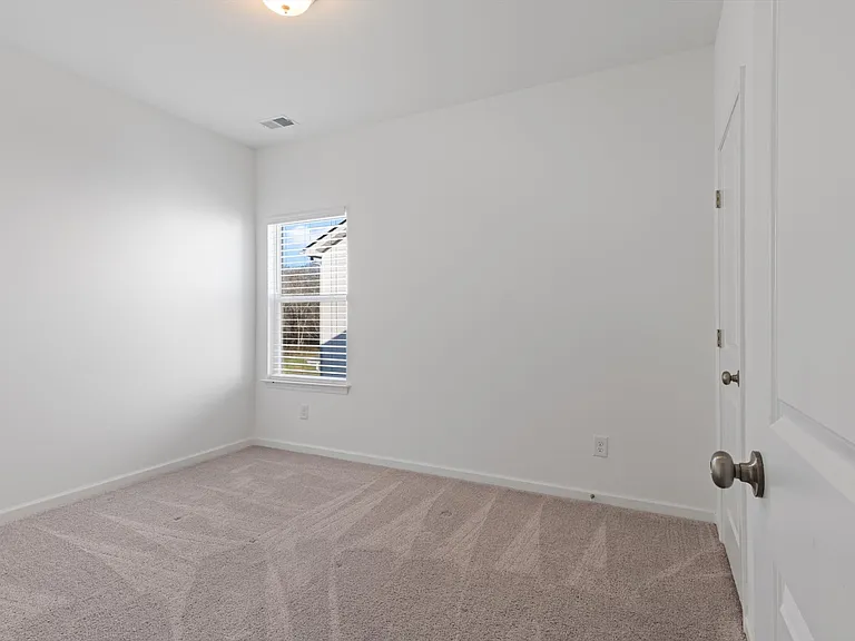 307 Stonewall Dr — Photo 9