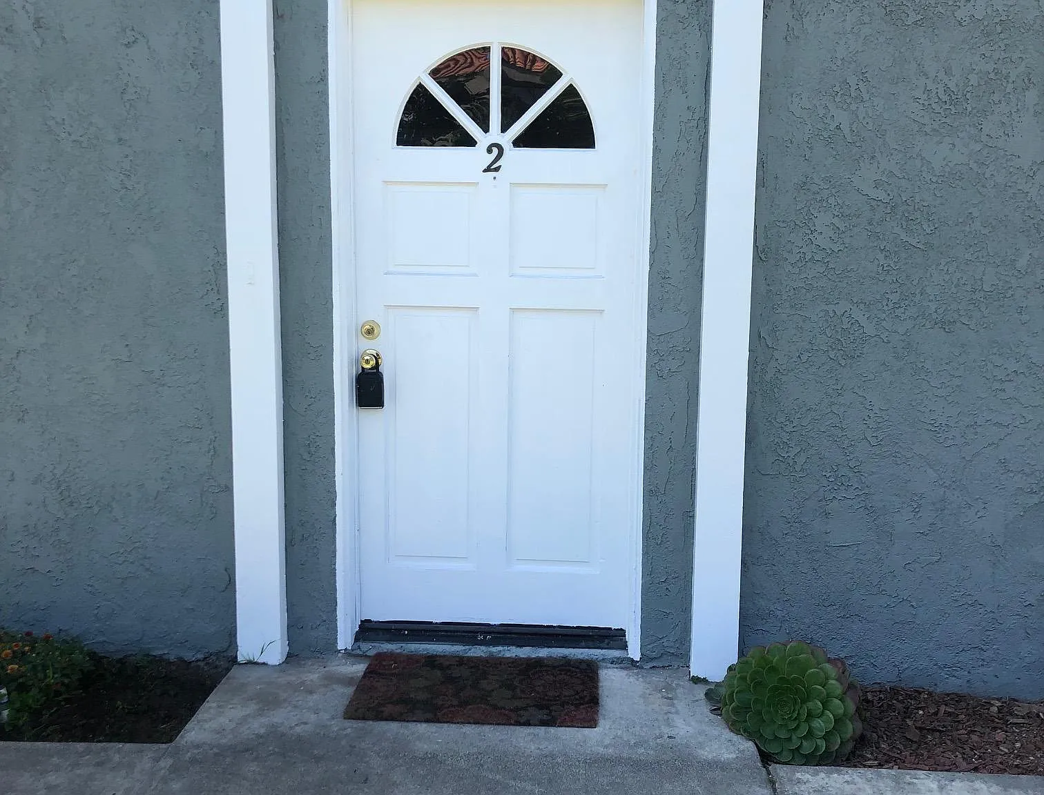 377 W Wilson St — Photo 1