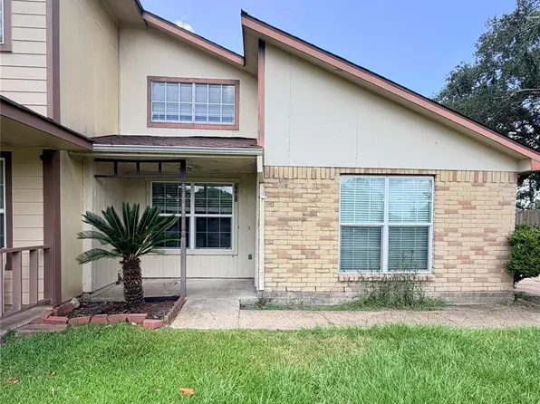 7402 Alegria Dr, Houston, TX 77083