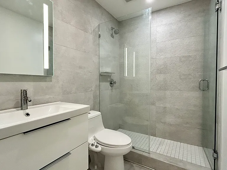 20945 Bay Ct #135 — Photo 2