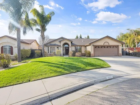 527 Karen Ave, Kerman, CA 93630