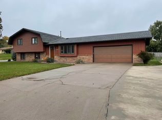 1401 Pershing Rd, Hastings, NE 68901