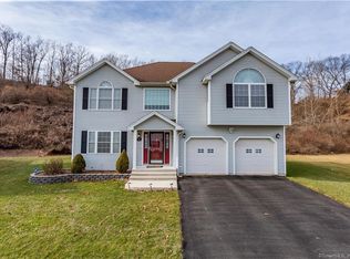 35 Rachel Dr, Rocky Hill, CT 06067