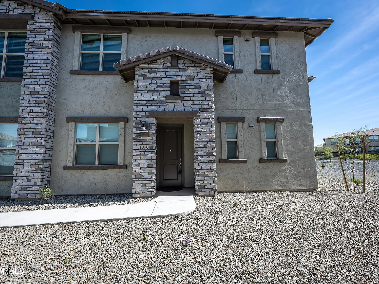 3 bed, 2.0 bath, 1835 sqft, $3,500 — Photo 2