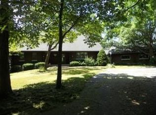 E3325 Mountain Ln, Waupaca, WI 54981