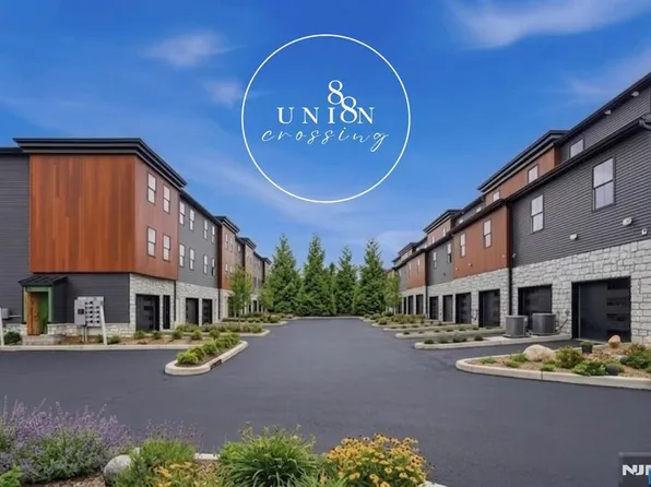 91 Union St #5A, Lodi, NJ 07644