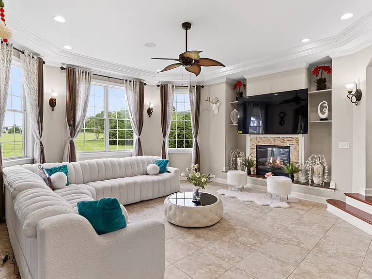 5040 Pellingham Cir — Photo 19