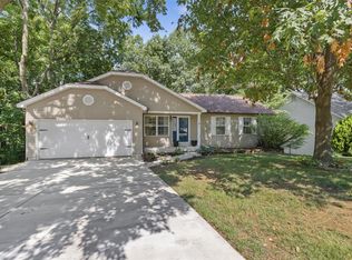 9 Lodge Ct, Lake Saint Louis, MO