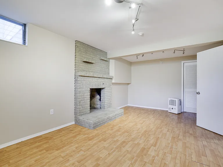 863 Interchange Rd — Photo 24