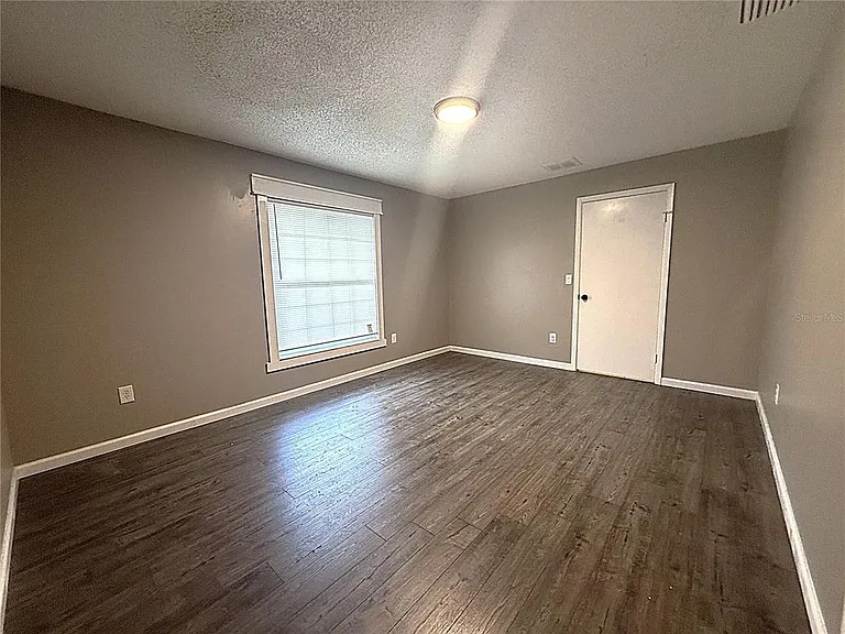 2042 Shadow Pine Dr — Photo 16