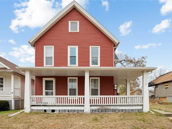 1112 8th St SE, Cedar Rapids, IA 52401