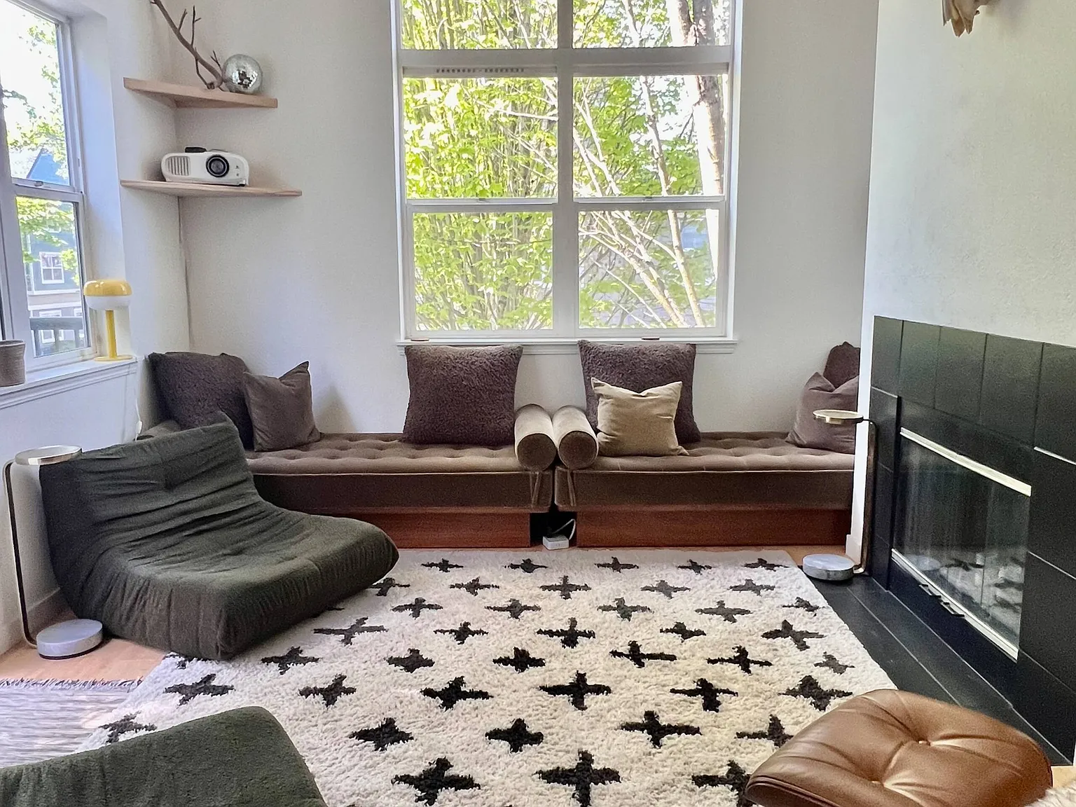 2 bed, 974 sqft, $2,700 — Photo 4