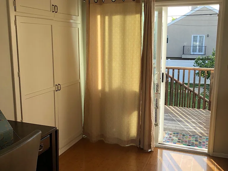 Deck access from 2nd bdrm