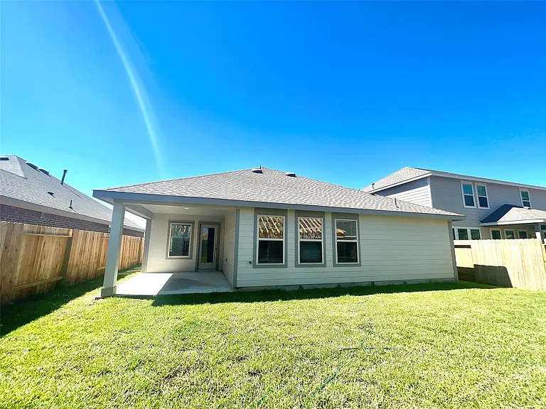 17477 Rosewood Manor Ln — Photo 23