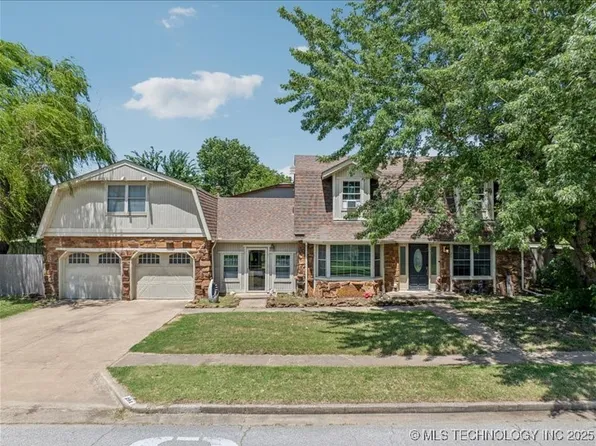 201 W 20th St, Owasso, OK 74055