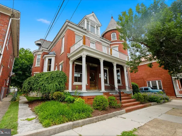 310 W Burke St, Martinsburg, WV 25401