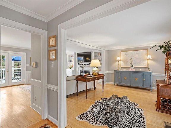 4th image of 6128 Chowning Ct