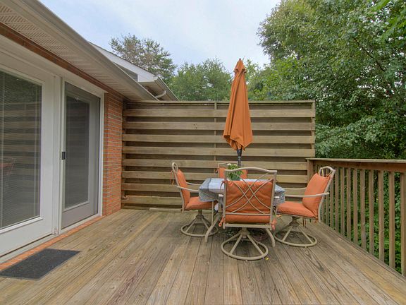 2nd image of 8724 Carriage House Way
