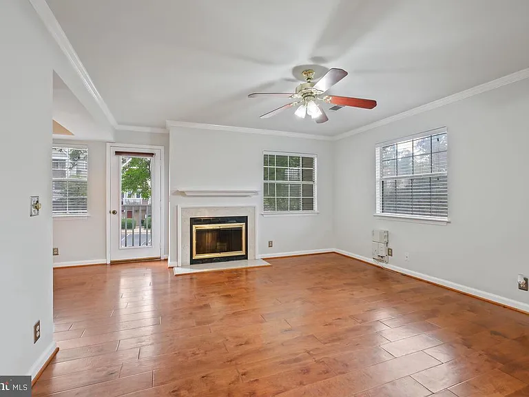 5716 Chapman Mill Dr #200 — Photo 9