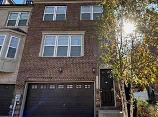 2821 Golden Gate Ct, Waldorf, MD 20601