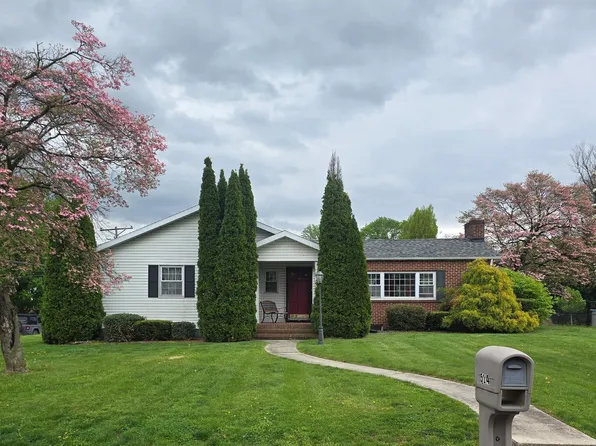 514 Charles St, Shippensburg, PA 17257