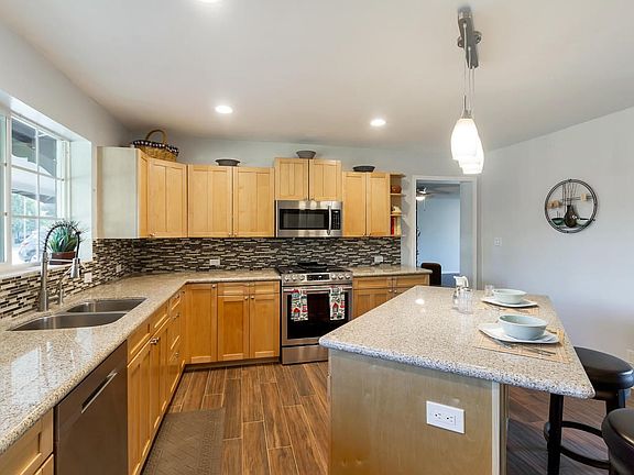 40 E Royal Palm Rd-9382