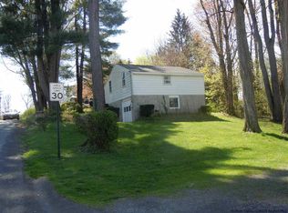 206 Hillcrest Ave, Hurley, NY 12443