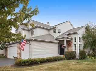 29689 N Environ Cir, Lake Bluff, IL 60044