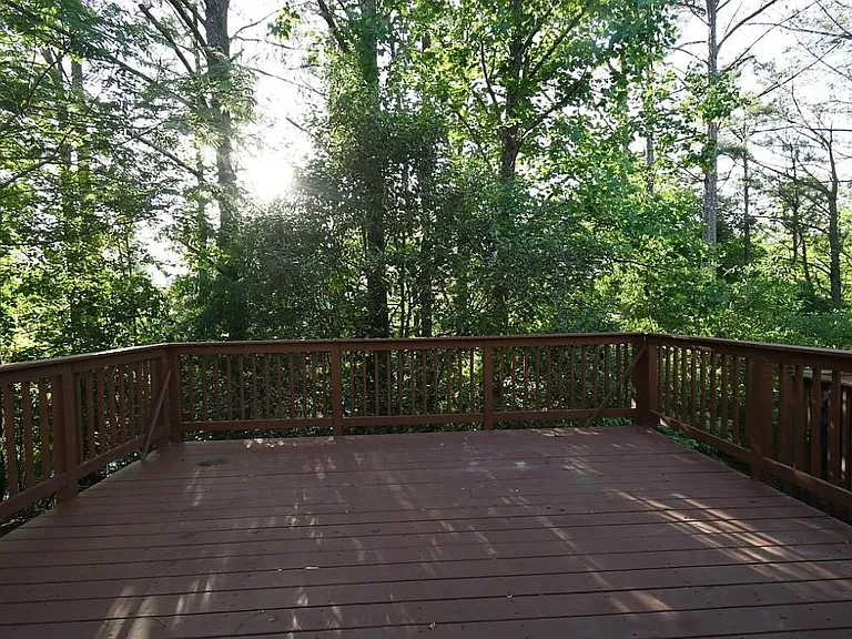 1804 Queen Anne Ct — Photo 9