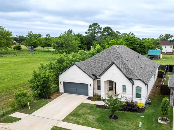 1237 Levee Ln, Kennedale, TX 76060