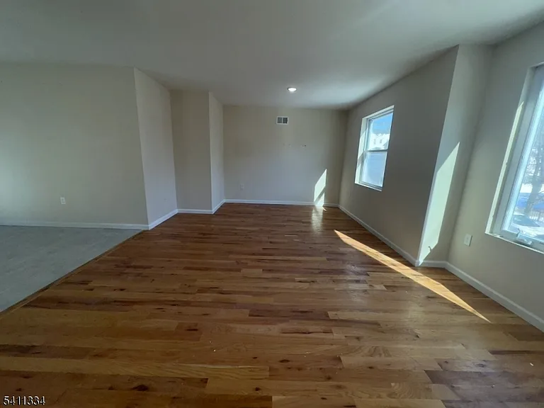487 S 18th St #1-2 — Photo 3