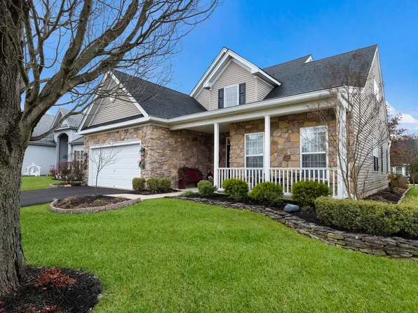 643 N Settlers Cir, Warrington, PA 18976