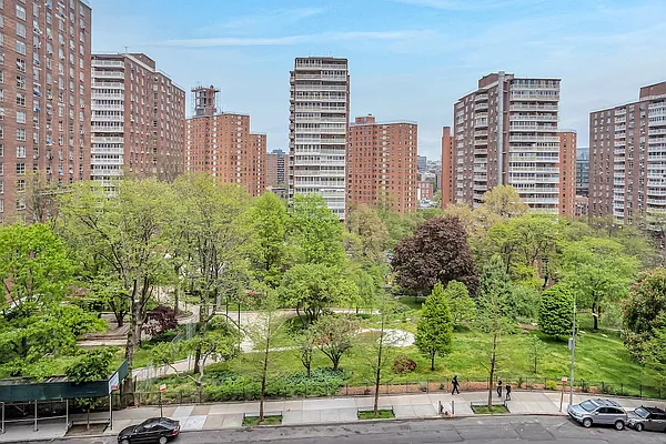 Rented by New York Residence | media 15