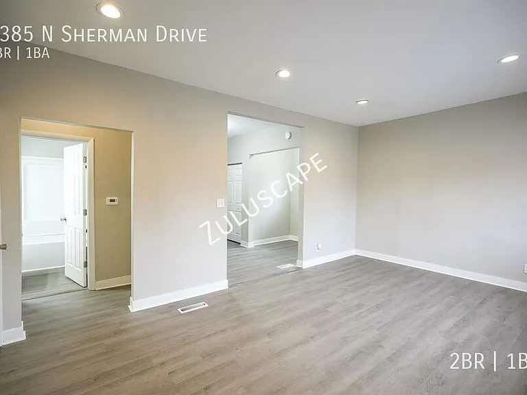 3385 N Sherman Dr — Photo 2
