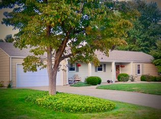 115 39th St, Vienna, WV 26105