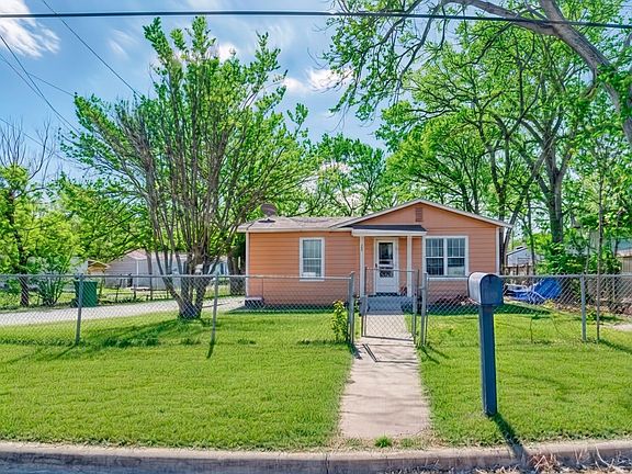 3rd image of 5309 Prock Ln