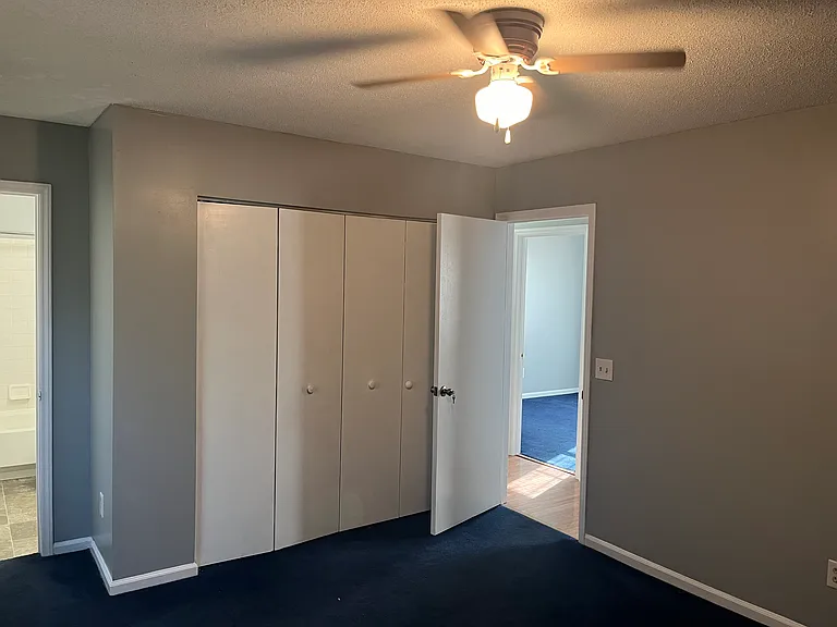 821 Winslow Way — Photo 9