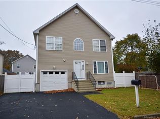 34 Wing St, Bridgeport, CT 06606