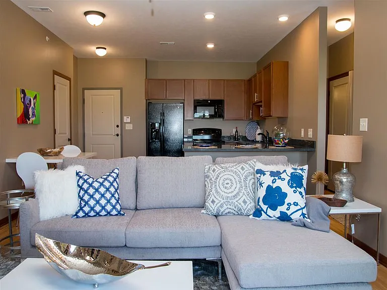 The Flats at 84 — Photo 129