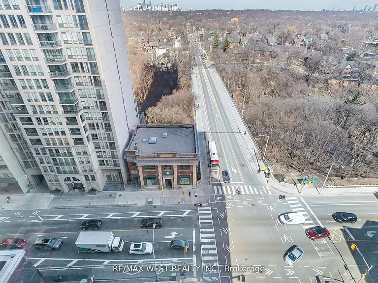 409 Bloor St E #Penthouse 2 — Photo 19