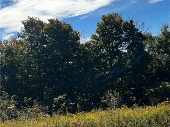 5056 Flint Ridge Rd NE, Crooksville, OH 43731