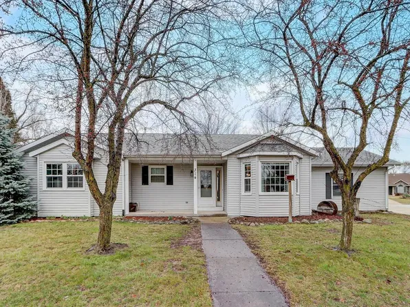 314 Hillside CIRCLE, Johnson Creek, WI 53038