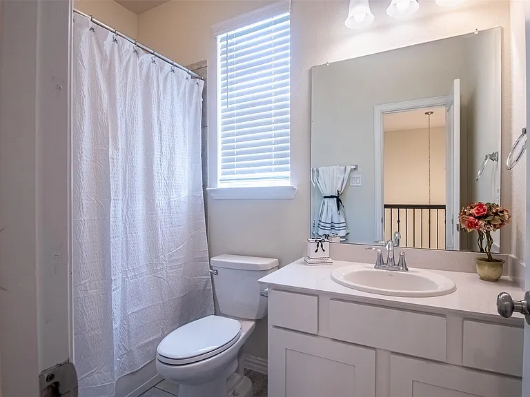 18303 Chester Meadow Ln — Photo 33