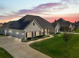 1214 Denton Creek Dr, Justin, TX 76247