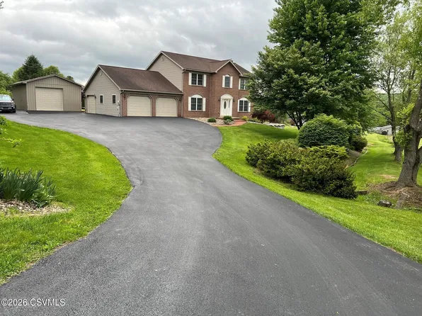 65 Clearfield Dr, Winfield, PA 17889