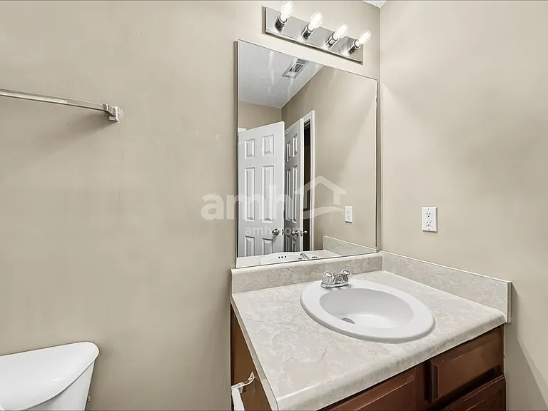 369 Hidden Creek Ln — Photo 15