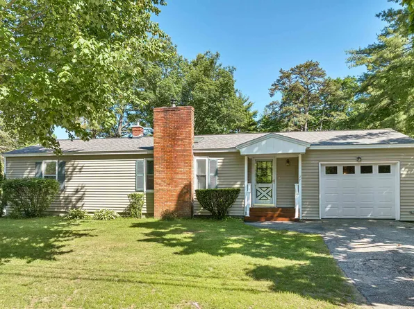27 Flat Rock Bridge Road, Rochester, NH 03868