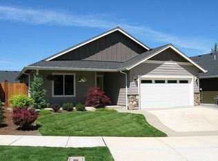 2208 SW Esther Ln, Grants Pass, OR 97527