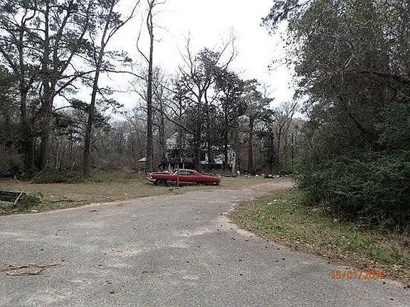 3rd image of 15381 Ponderosa Cir